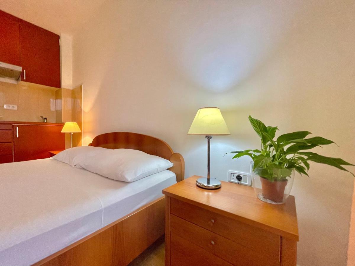 Apartments Boreta Becici Budva Exterior photo