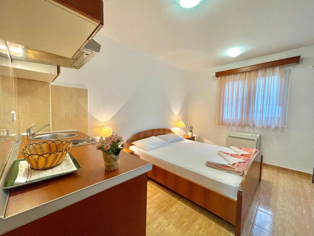 Apartments Boreta Becici Budva Exterior photo