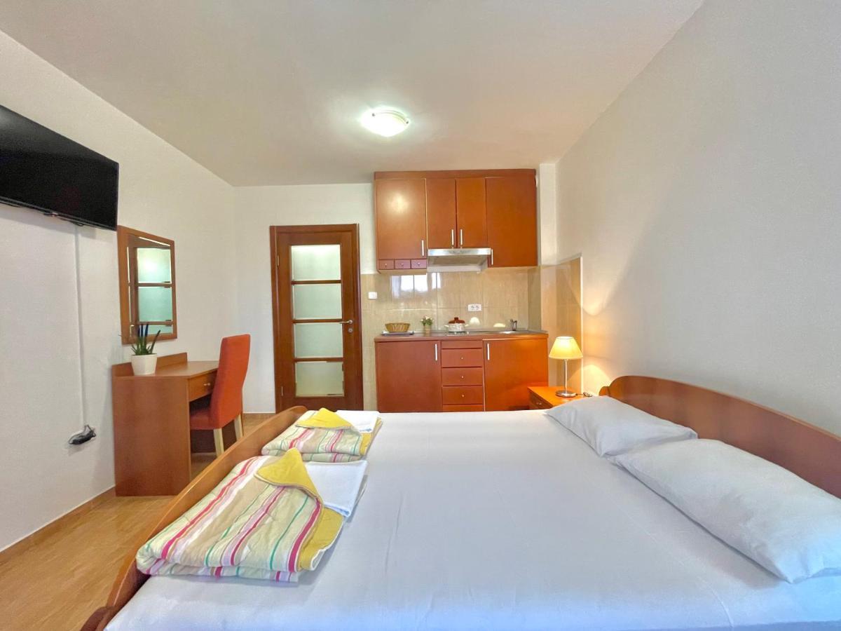 Apartments Boreta Becici Budva Exterior photo