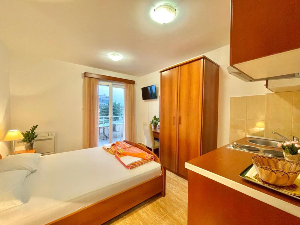 Apartments Boreta Becici Budva Exterior photo